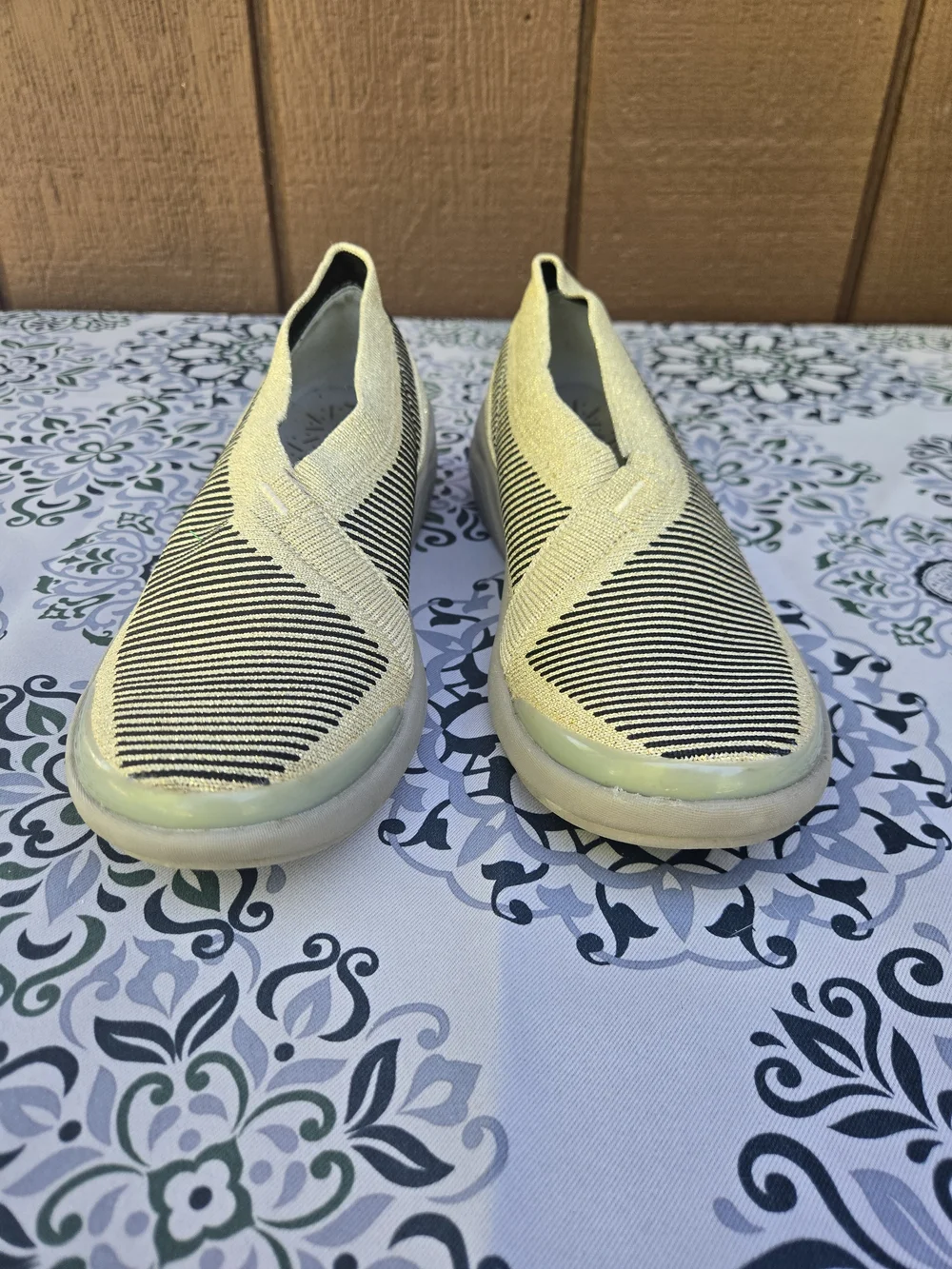 Bzees lightweight knit